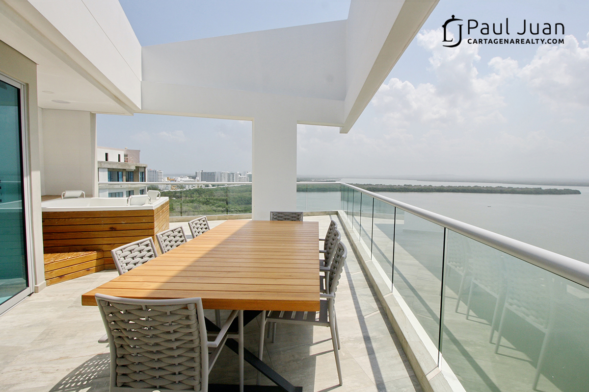 Spectacular penthouse
